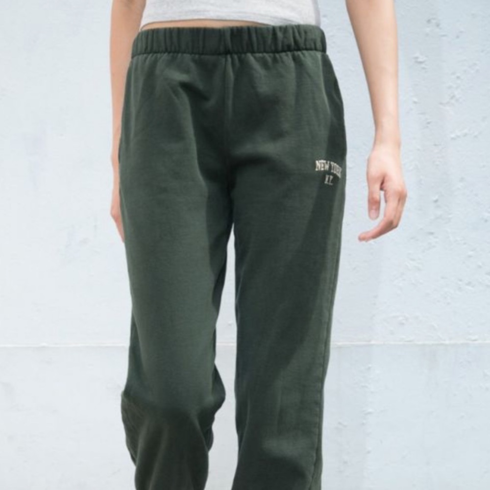 green brandy melville sweatpants